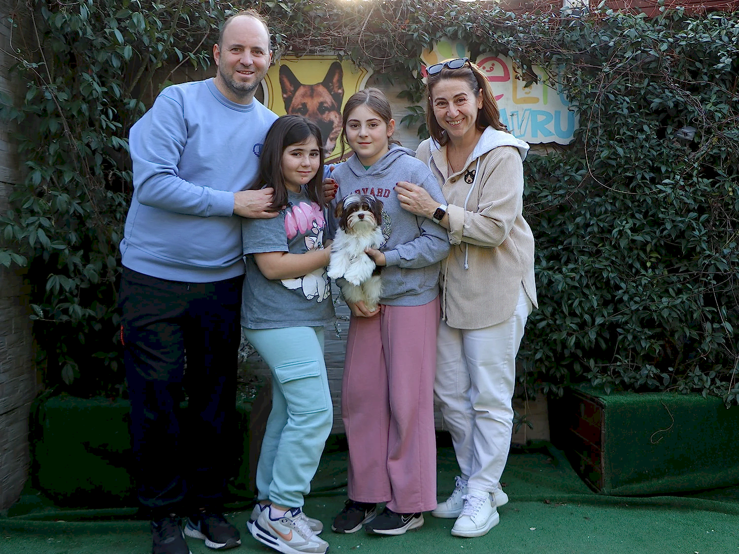 Acarlı ailesi Morkie yavrularına kavuştular