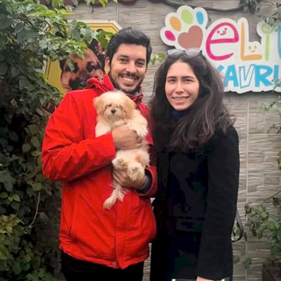 Berke Bey ve ailesi Maltipoo yavrularına kavuştular