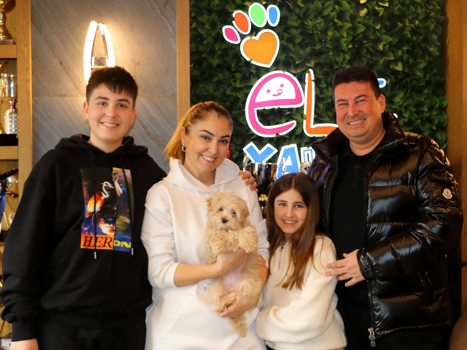 Bursa'dan Kuşoğlu ailesi Maltipoo Kızları Luna'ya kavuştu