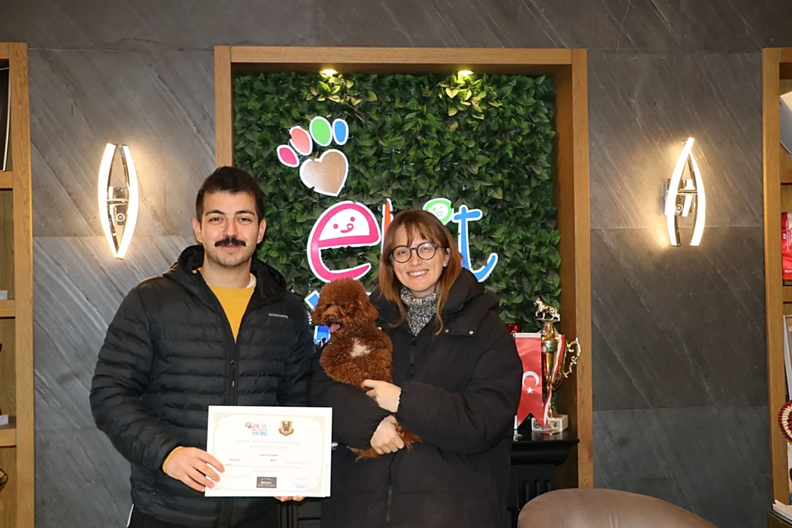 Dilay Hanımın minik dostu Wiki Temel itaat eğitimini tamamladı