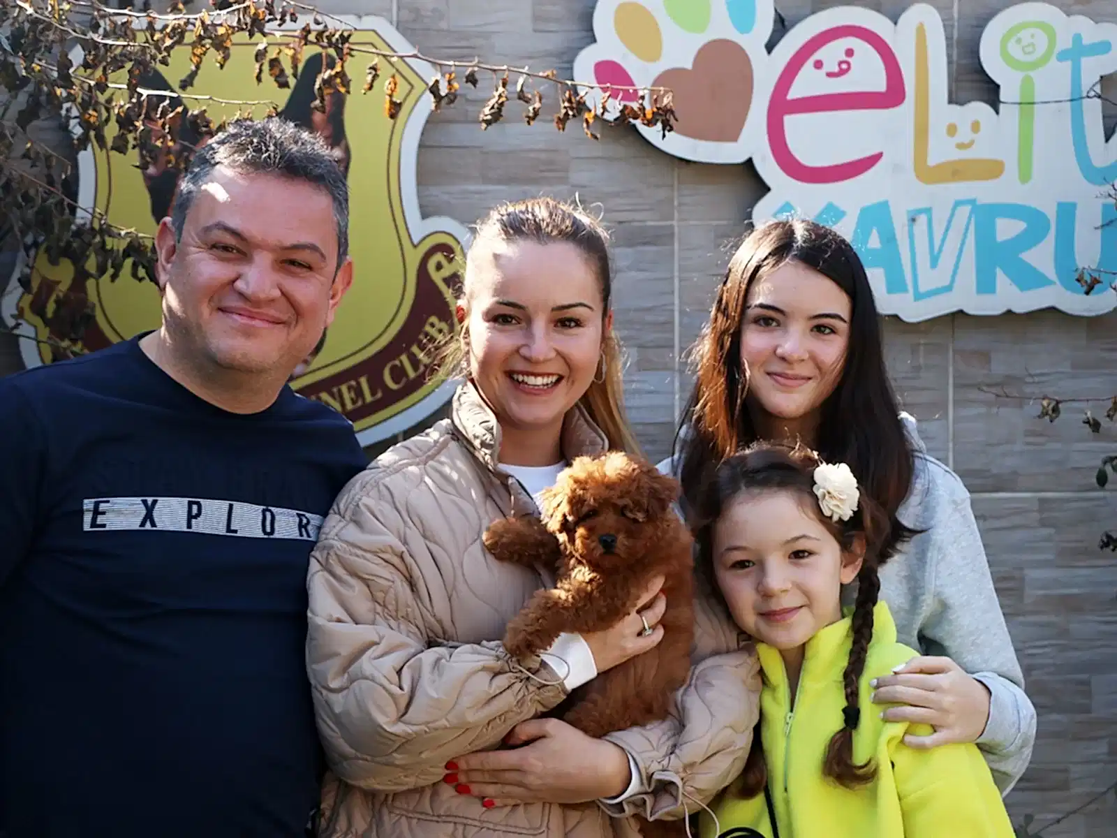 İzmir'den Uzun ailesi Teacup Red Brown Poodle yavruları Sindy'e kavuştular