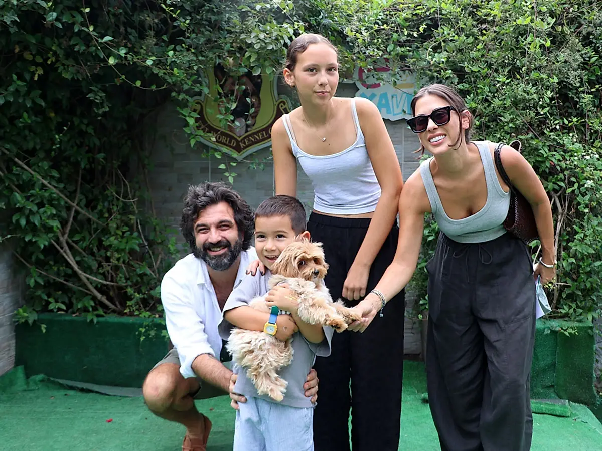 Kerim Polat ve ailesi Maltipoo yavrularına kavuştular