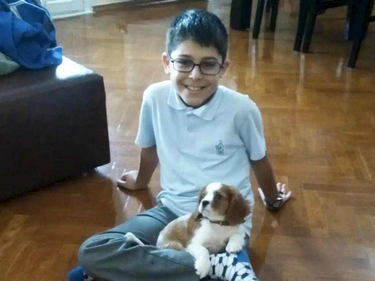 Küçük Ekin yeni dostuyla çok mutlu