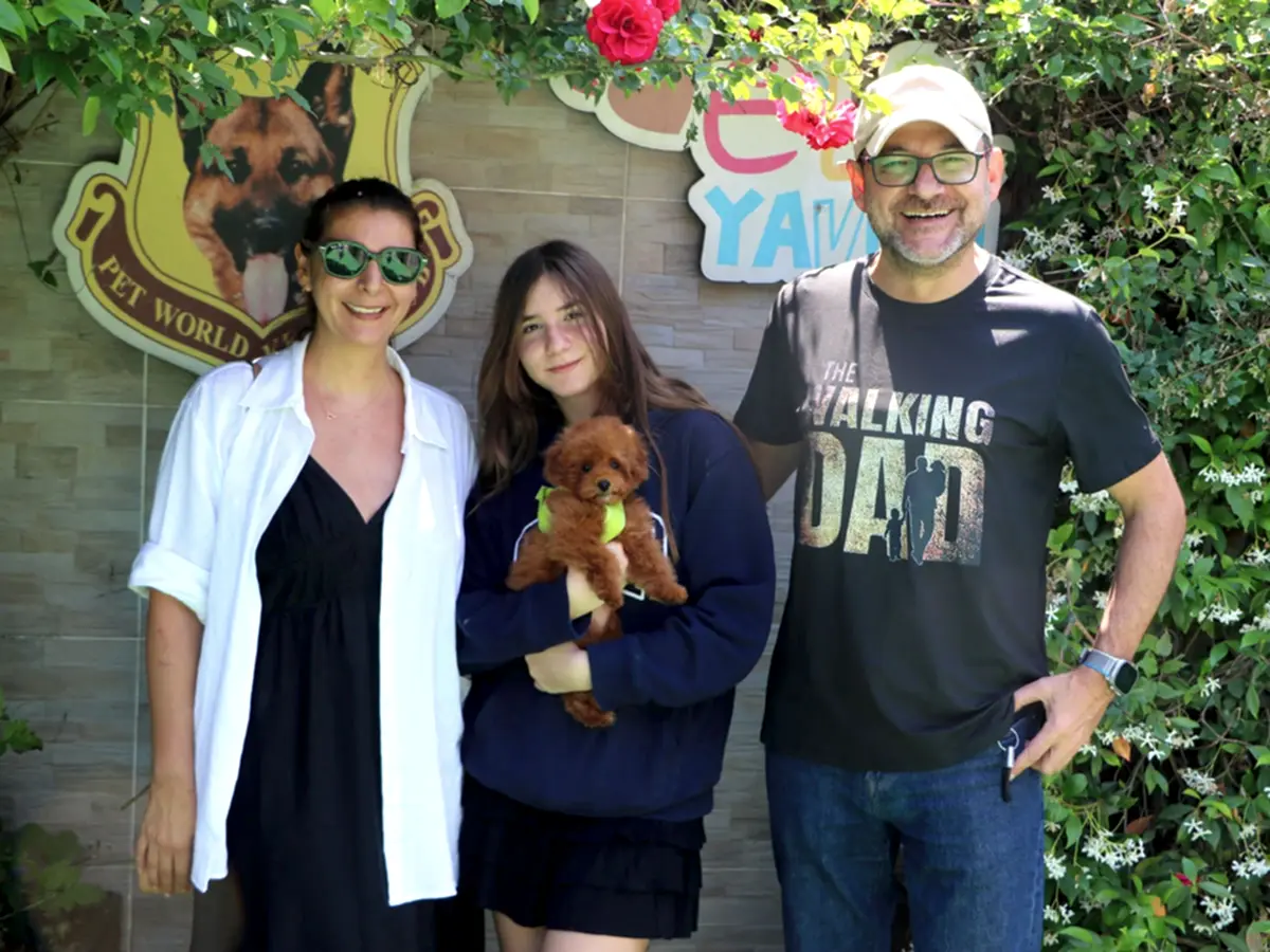 Tayfun Bey ve ailesi Teacup Poodle kızlarına kavuştular