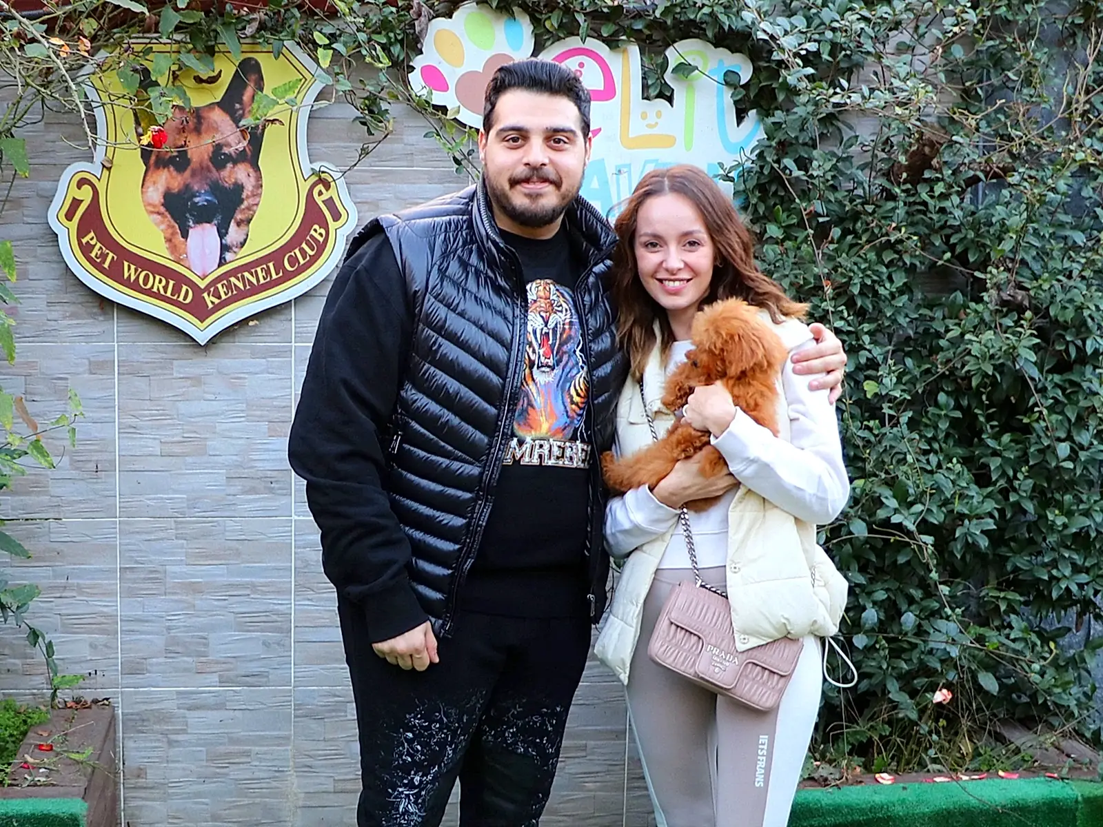 Yalçın ailesi Poodle dostları Luie'ye kavuştu