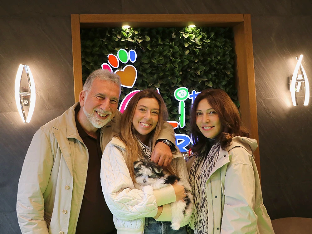 Sevgili Yasemin Hanım ve ailesi Morkie yavrularına kavuştular